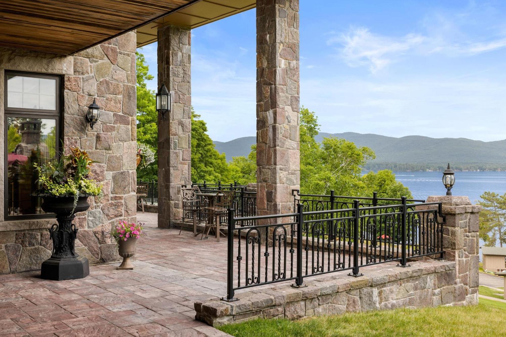 The Inn At Erlowest Lake George Exterior foto