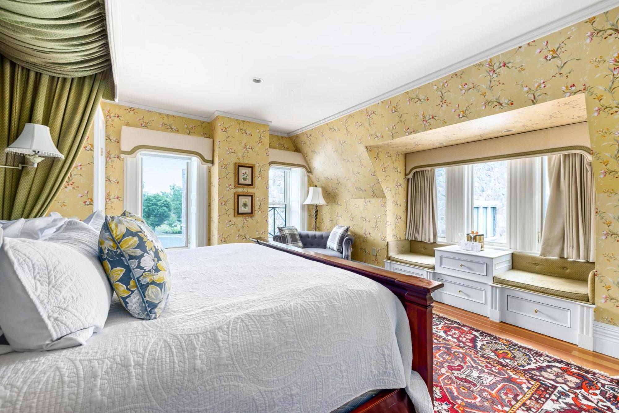 The Inn At Erlowest Lake George Exterior foto