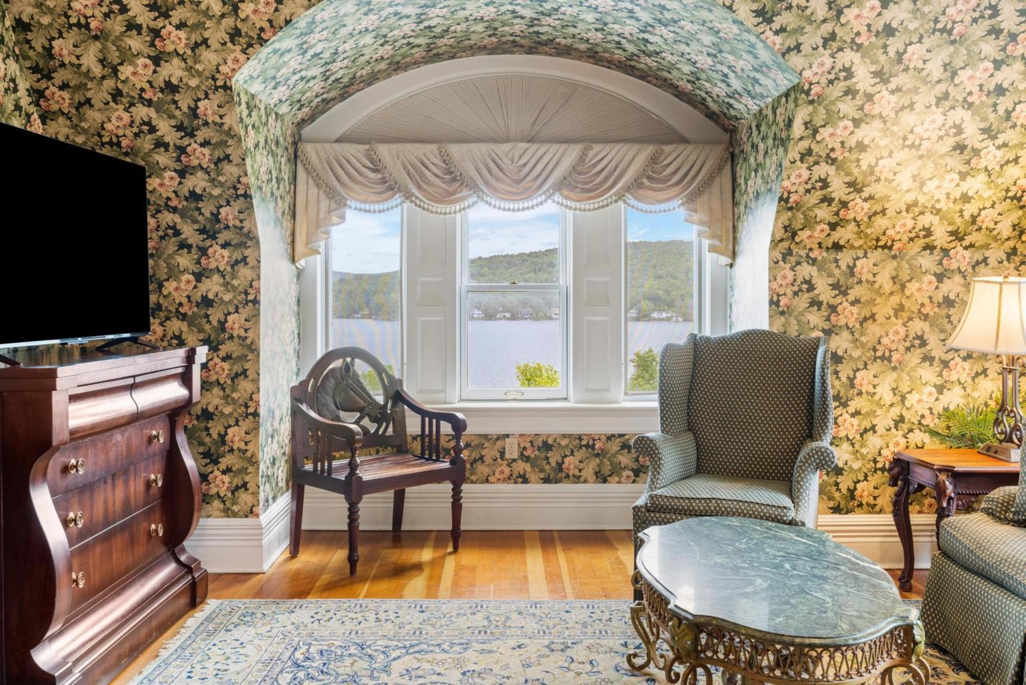 The Inn At Erlowest Lake George Exterior foto