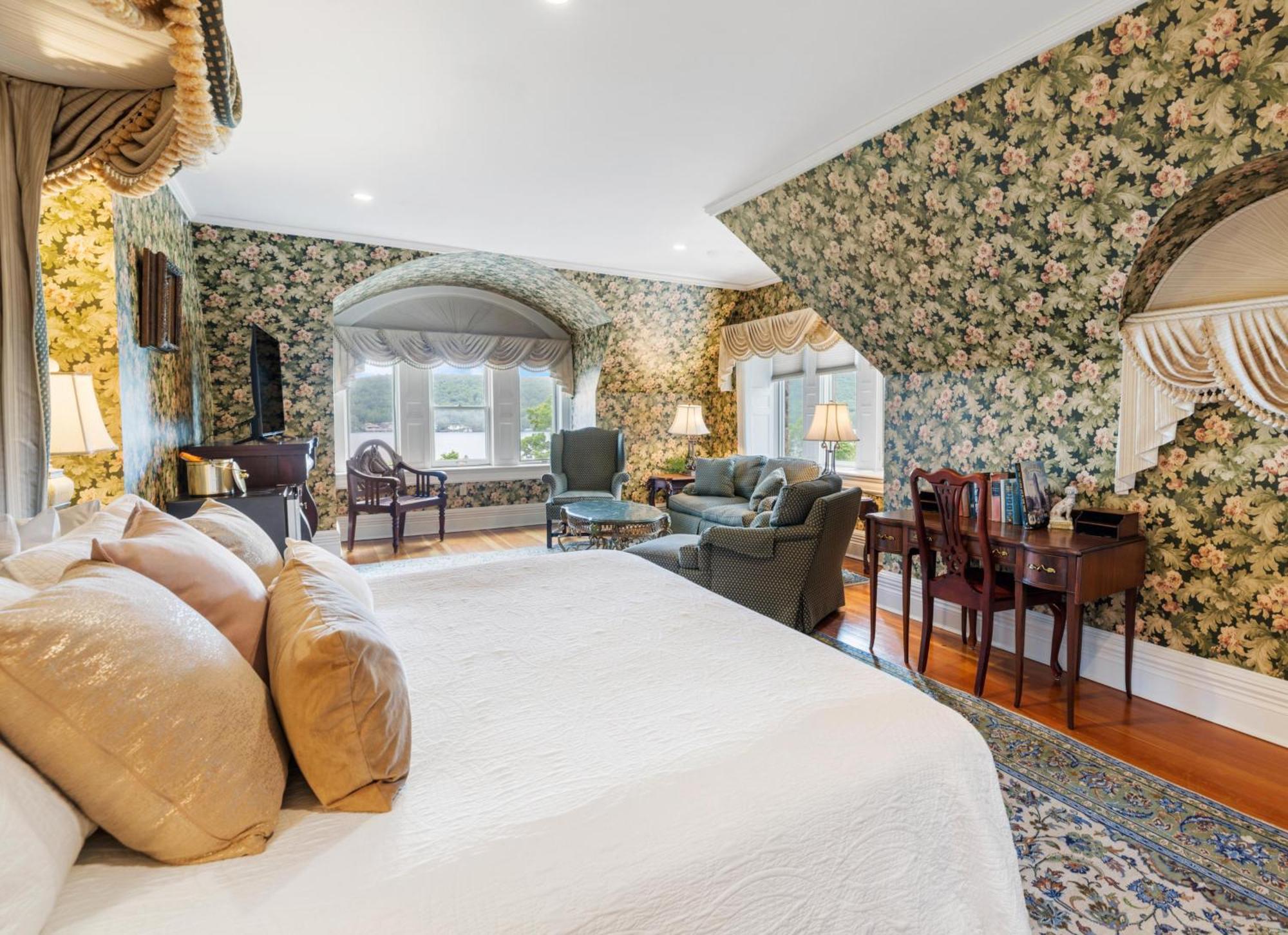 The Inn At Erlowest Lake George Exterior foto