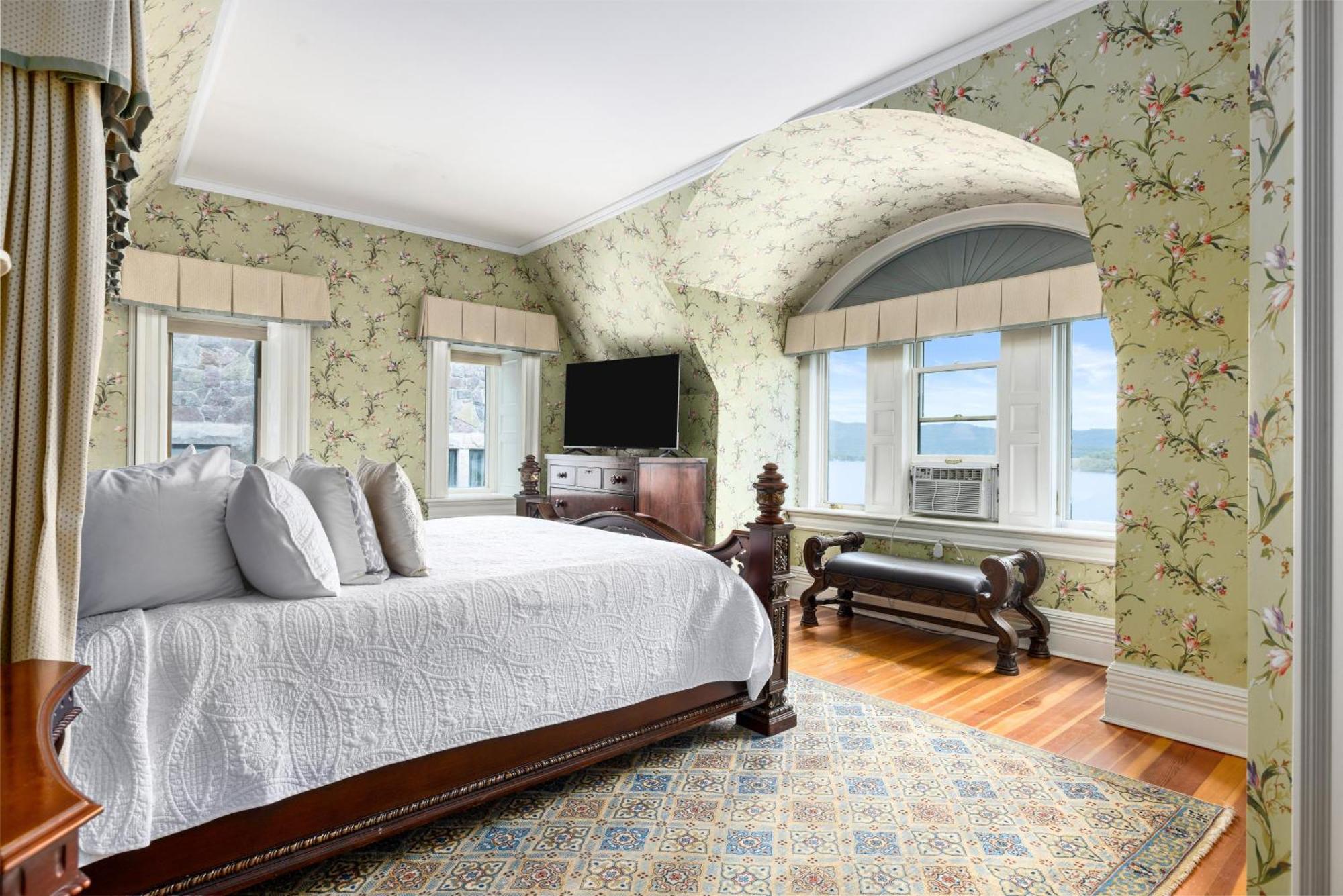 The Inn At Erlowest Lake George Exterior foto